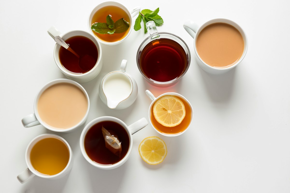 Les trois variétés de thé : vert, oolong et pu-erh
